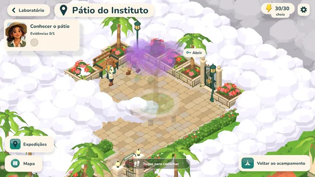 Exploração de Campo em um lugar coberto de névoa